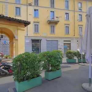 Cont36 -total White- Esclusive Apartament